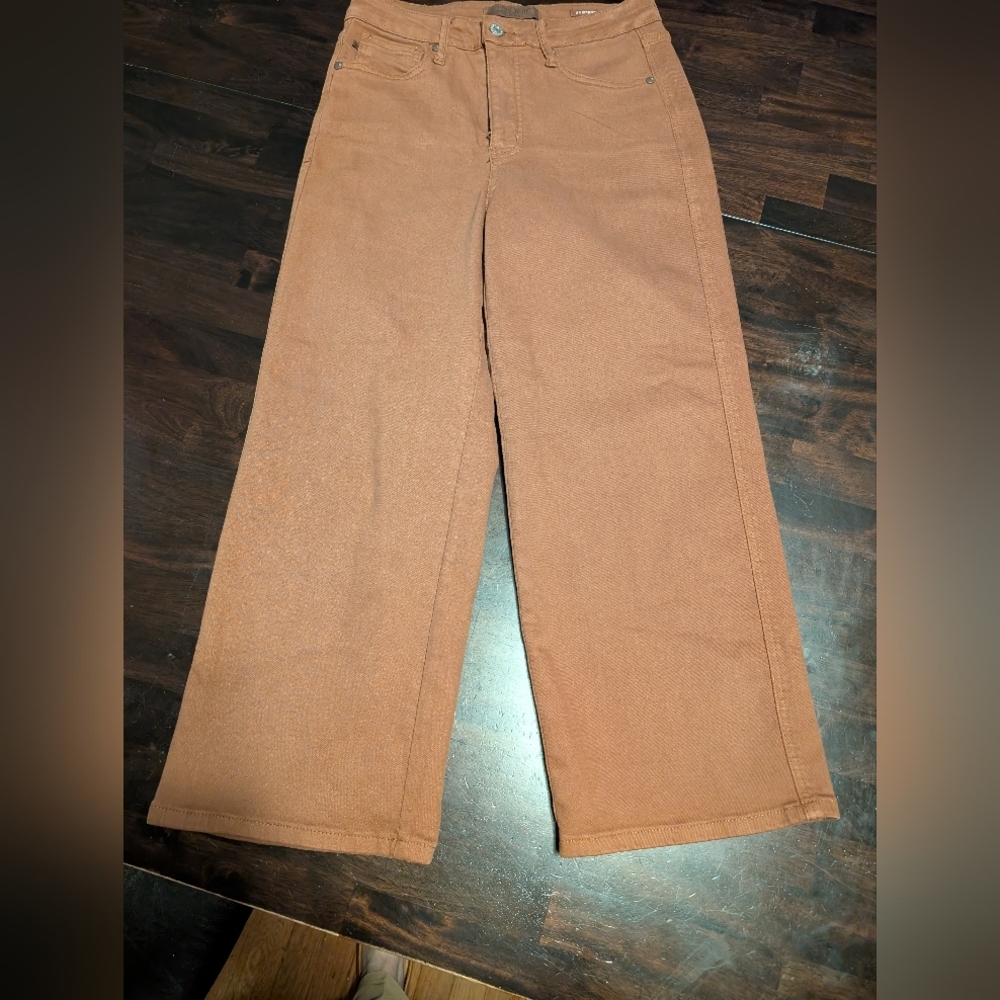 Judy Blue Tummy Control Wide-Leg Cropped Jeans, Camel. Women's 28